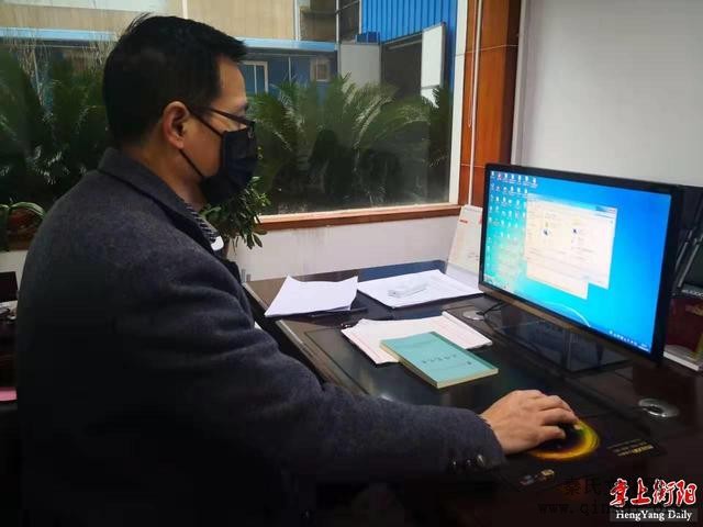 秦礼国：“我是共产党员，我坚决冲在一线”